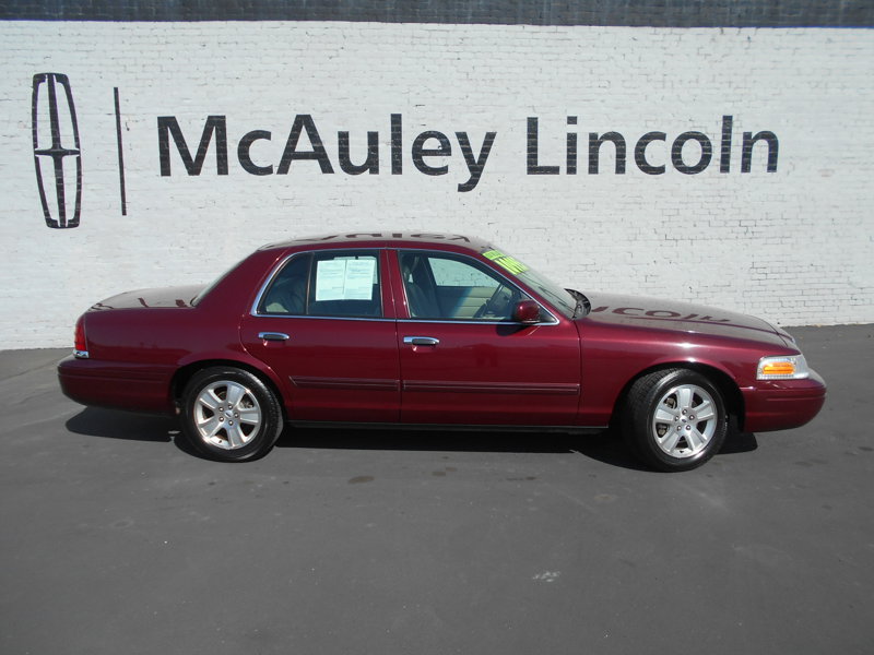 Used 2011 Ford Crown Victoria LX w/ Comfort Appearance Pkg image 1