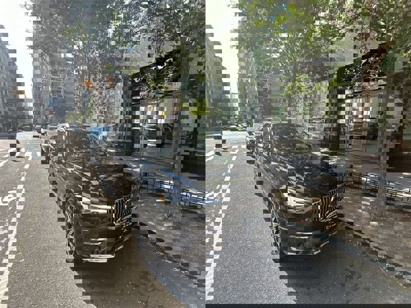 Certified 2022 Volvo XC60 B5 Inscription w/ Advanced Package image 1
