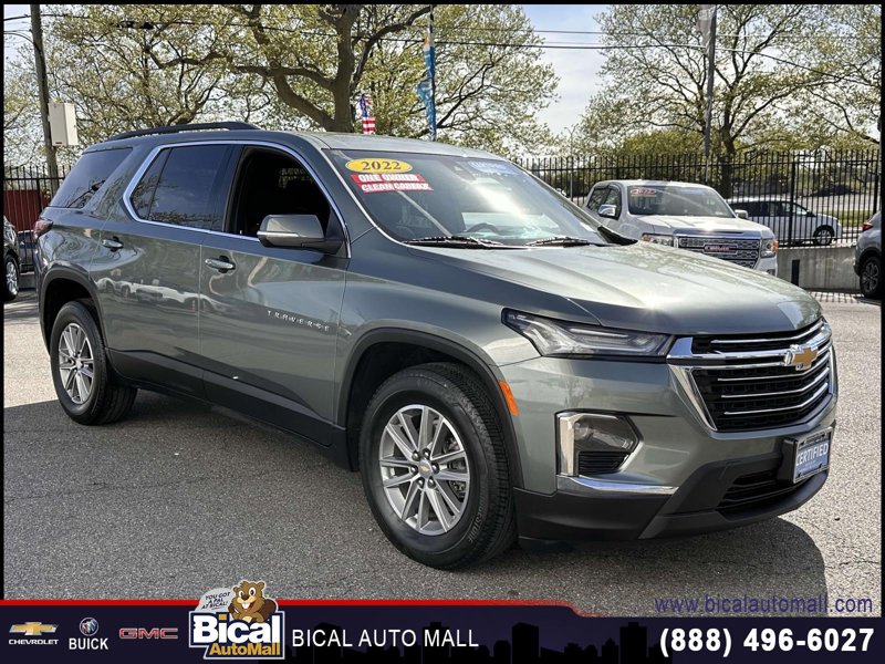 Certified 2022 Chevrolet Traverse LT image 1