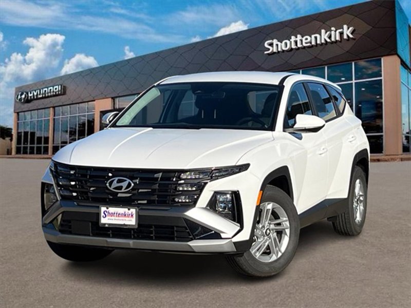 Certified 2025 Hyundai Tucson SE image 1