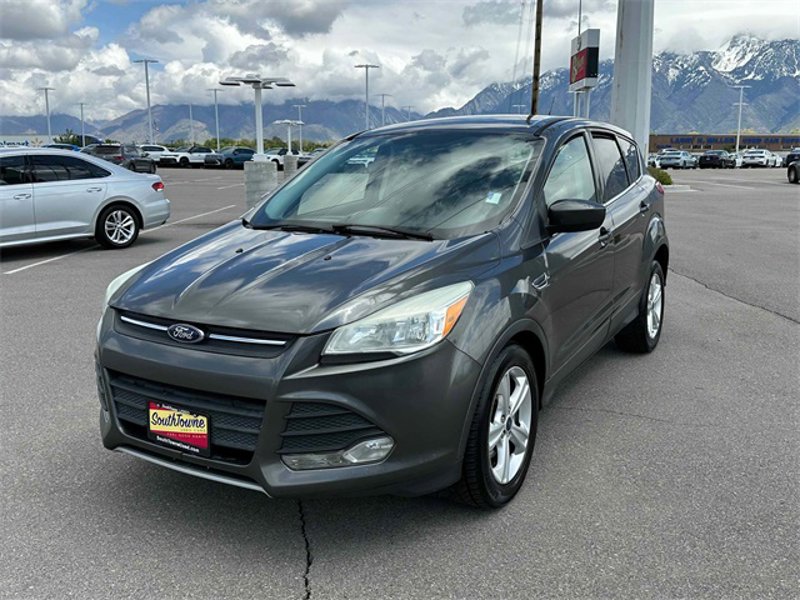 Used 2015 Ford Escape SE image 1