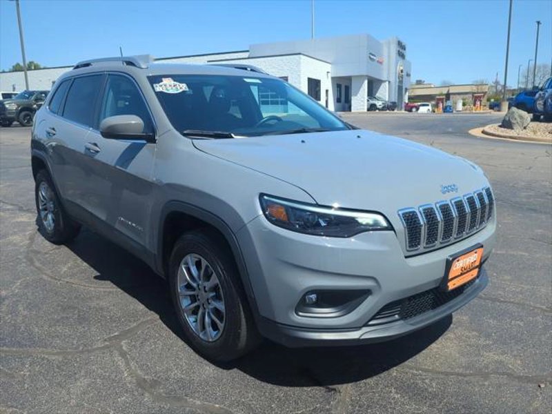 Certified 2020 Jeep Cherokee Latitude Plus w/ Comfort/Convenience Group image 1