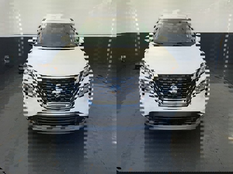 Certified 2022 Nissan Rogue SV image 1