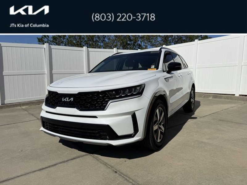 Certified 2022 Kia Sorento S image 1