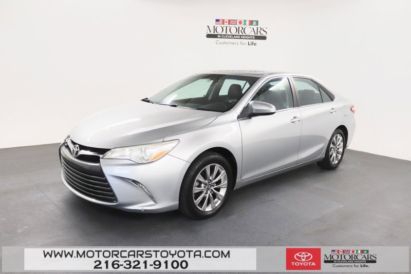 Used 2017 Toyota Camry XLE image 1