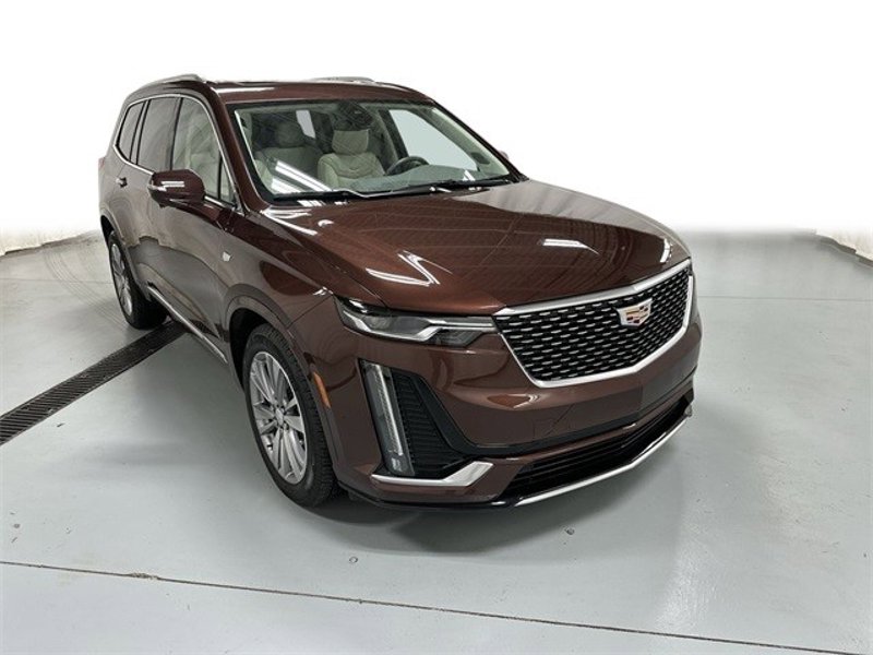 Certified 2023 Cadillac XT6 Premium Luxury image 1