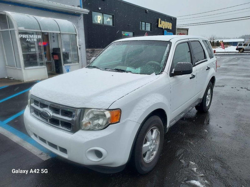 Used 2009 Ford Escape XLS image 1