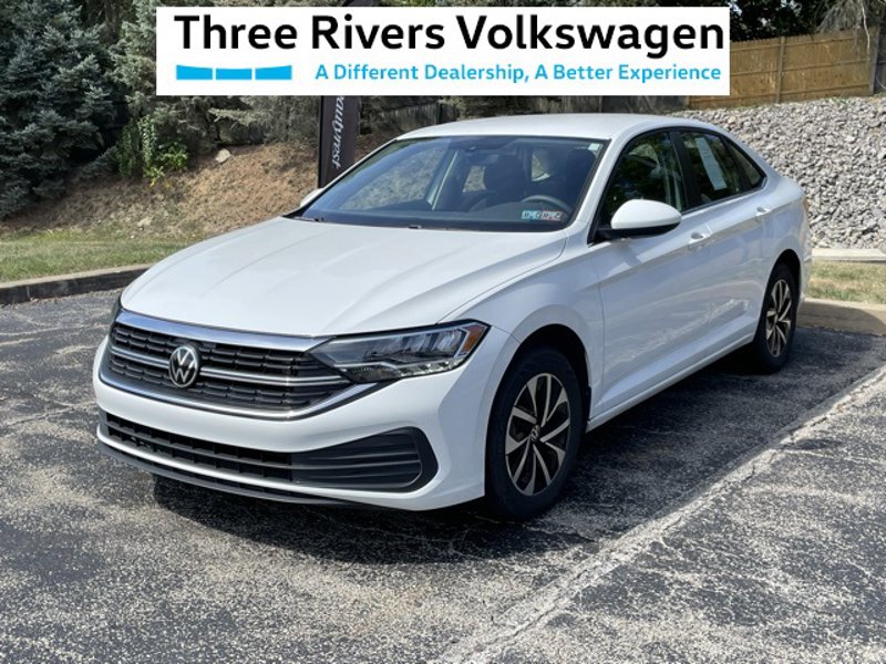 Used 2023 Volkswagen Jetta S image 1