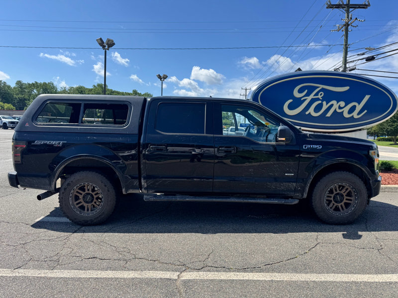 Used 2017 Ford F150 XLT w/ Equipment Group 302A Luxury image 1