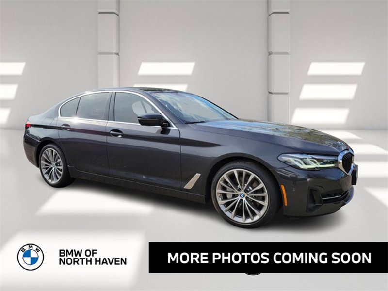 Certified 2022 BMW 530i xDrive w/ Premium Package image 1