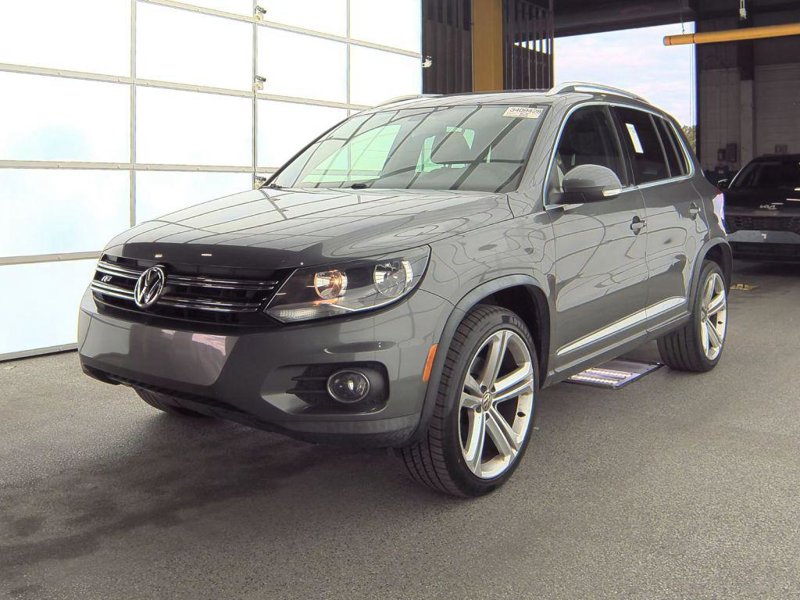 Used 2016 Volkswagen Tiguan R-Line image 1