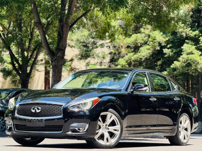 Used 2015 INFINITI Q70 L 3.7 image 1