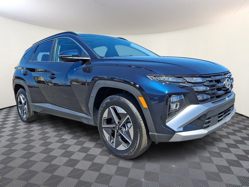 Certified 2025 Hyundai Tucson SEL image 1