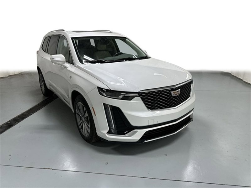 Certified 2022 Cadillac XT6 Premium Luxury image 1
