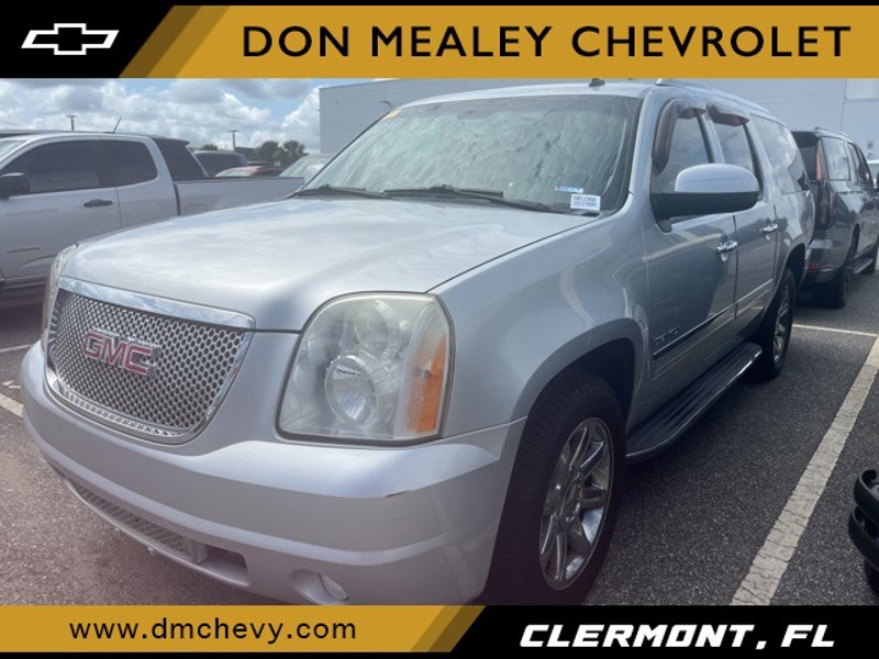 Used 2013 GMC Yukon XL Denali image 1