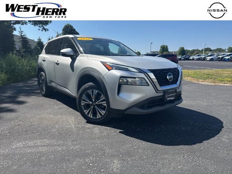 Certified 2021 Nissan Rogue SV image 1