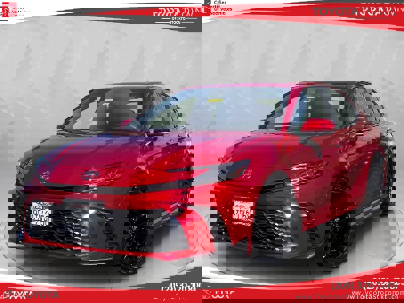 Certified 2025 Toyota Camry SE image 1