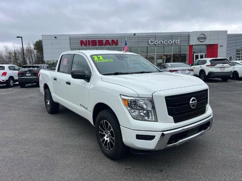 Certified 2022 Nissan Titan SV image 1