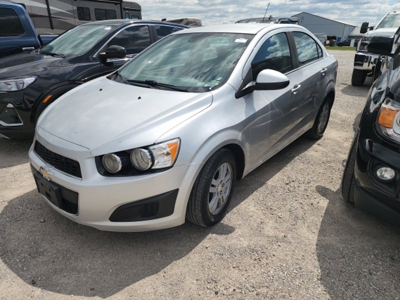 Used 2015 Chevrolet Sonic LT image 1
