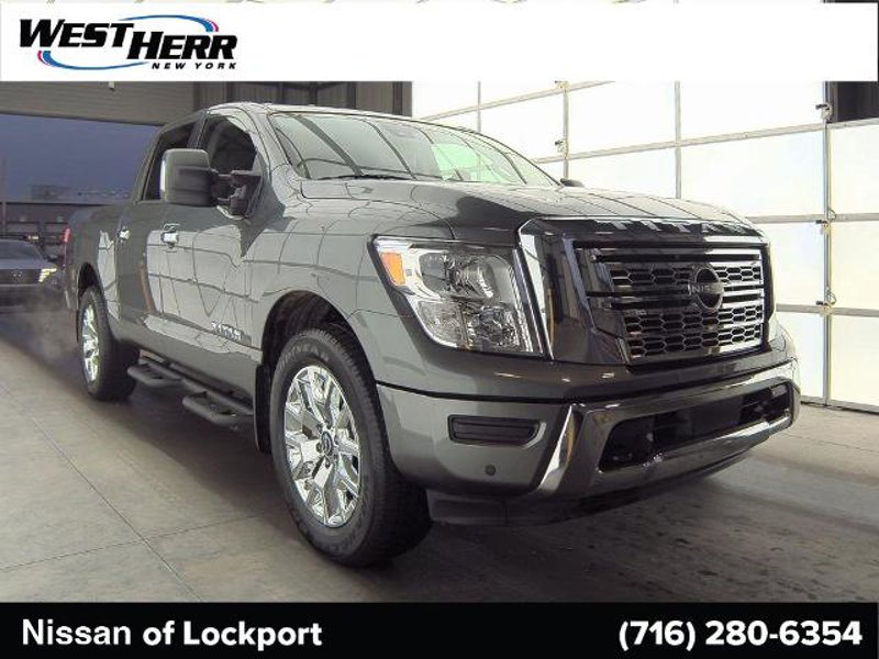 Certified 2024 Nissan Titan SV w/ SV Convenience Package image 1