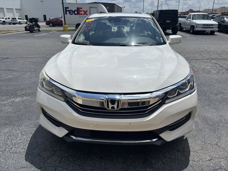 Used 2016 Honda Accord EX image 1