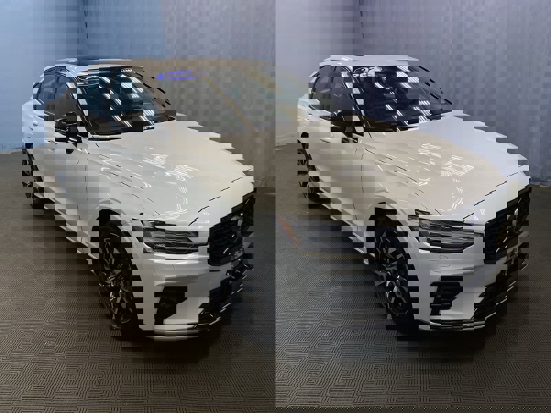 Certified 2025 Volvo S60 B5 Core image 1