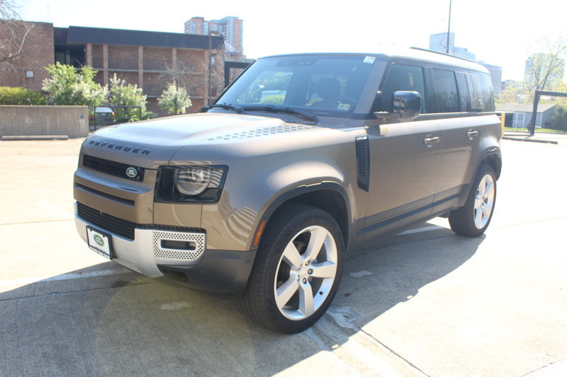 Certified 2024 Land Rover Defender 110 S image 1