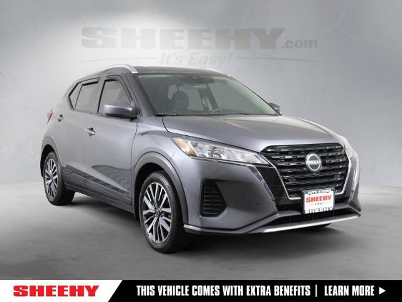 Certified 2022 Nissan Kicks SV image 1