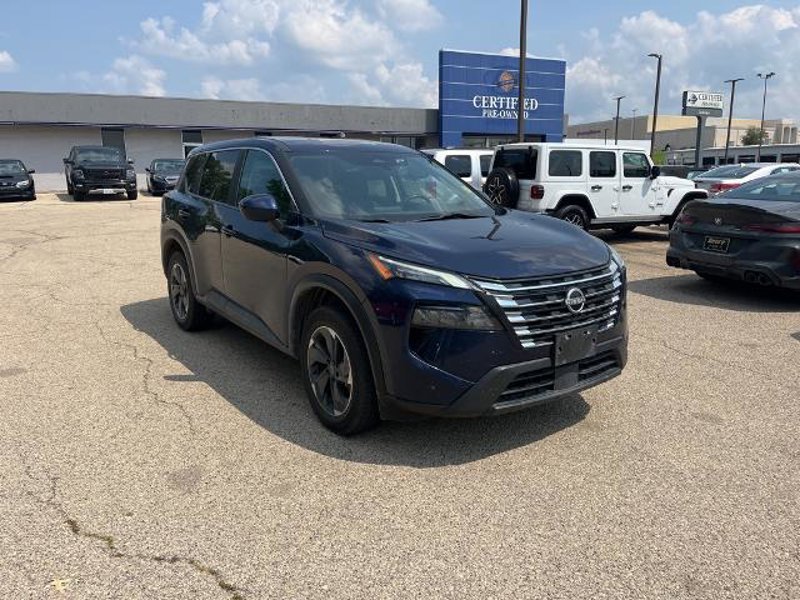 Certified 2024 Nissan Rogue SV image 1