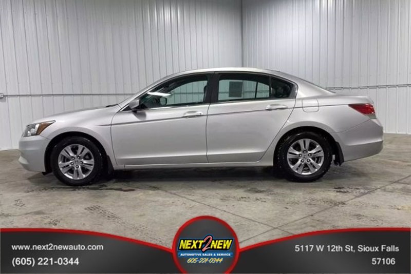 Used 2011 Honda Accord SE image 1