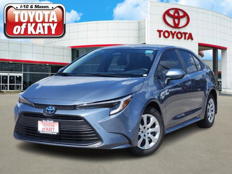 Certified 2025 Toyota Corolla LE image 1