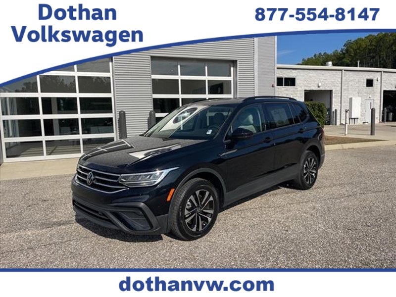 Certified 2022 Volkswagen Tiguan S image 1