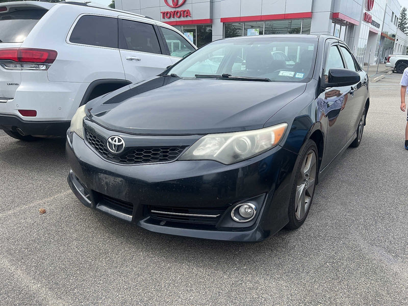 Used 2012 Toyota Camry SE image 1