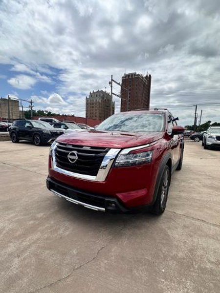 Certified 2023 Nissan Pathfinder SL image 1