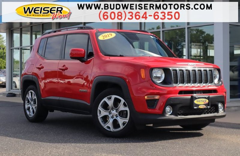 Used 2019 Jeep Renegade Latitude w/ Popular Equipment Group image 1