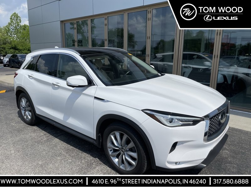 Used 2021 INFINITI QX50 Essential image 1
