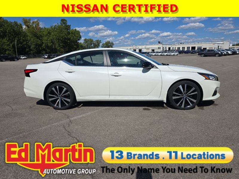 Certified 2021 Nissan Altima 2.5 SR w/ SR Premium Package image 1