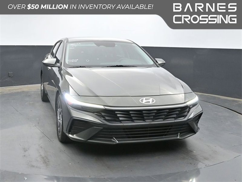Certified 2024 Hyundai Elantra SEL image 1