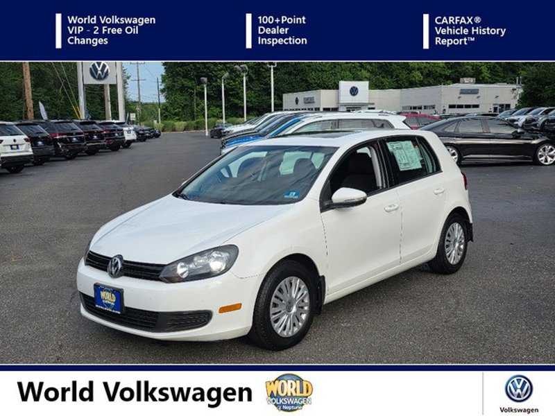 Used 2012 Volkswagen Golf 4-Door image 1