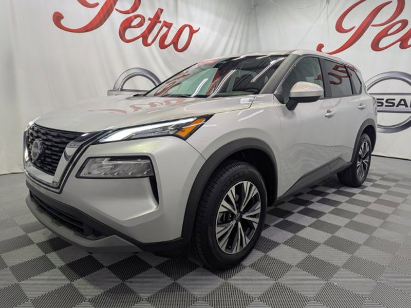 Certified 2023 Nissan Rogue SV image 1