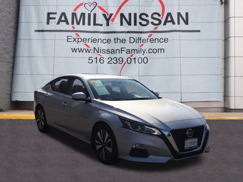 Certified 2020 Nissan Altima 2.5 SV image 1