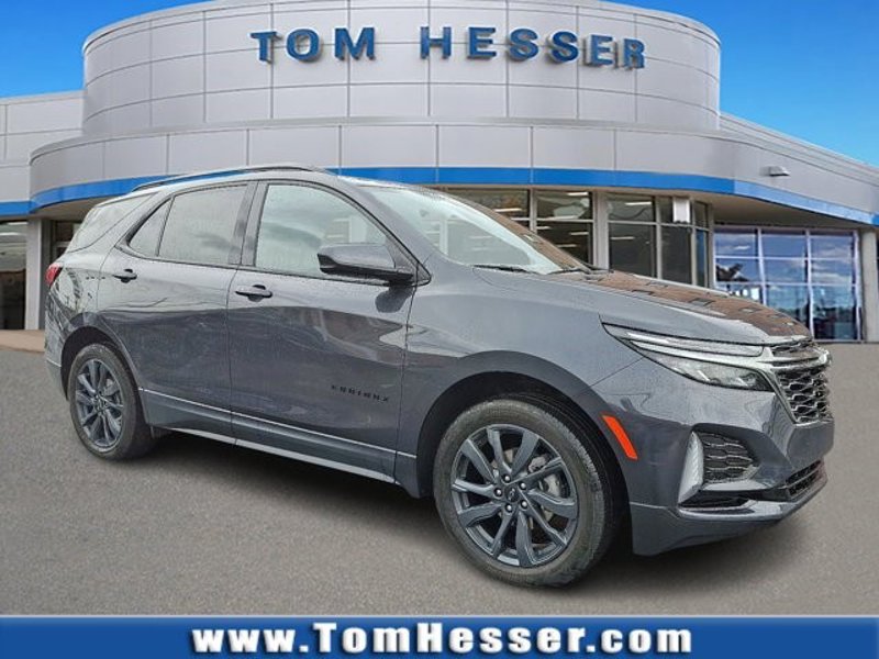 Certified 2023 Chevrolet Equinox RS image 1