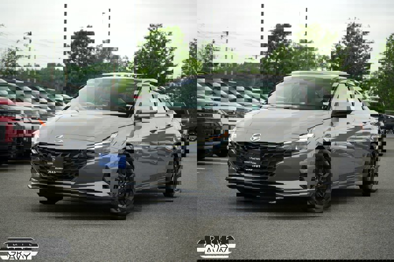 Certified 2022 Hyundai Elantra Blue image 1