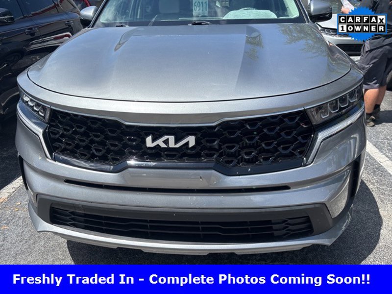 Certified 2022 Kia Sorento S image 1