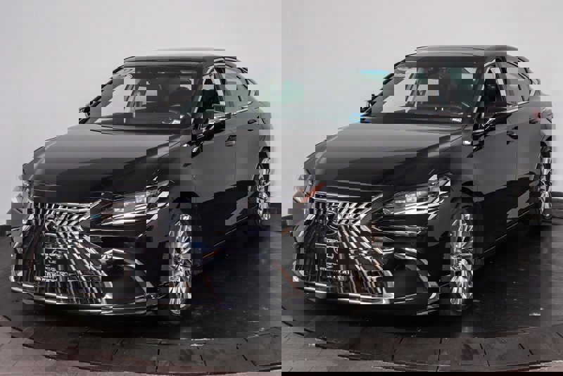 Certified 2022 Lexus ES 350 Ultra Luxury image 1