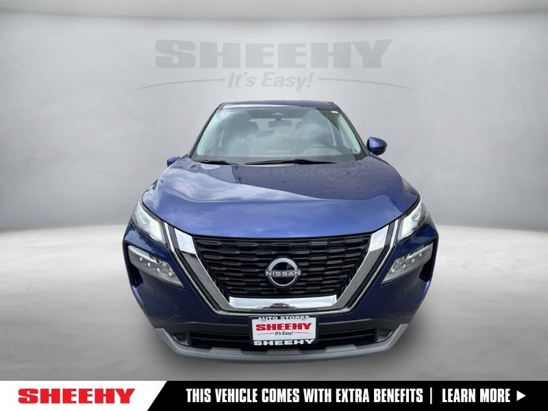 Certified 2023 Nissan Rogue SV image 1