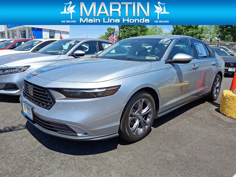 Used 2024 Honda Accord EX image 1