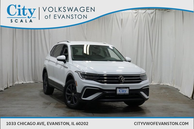 Certified 2022 Volkswagen Tiguan SE image 1