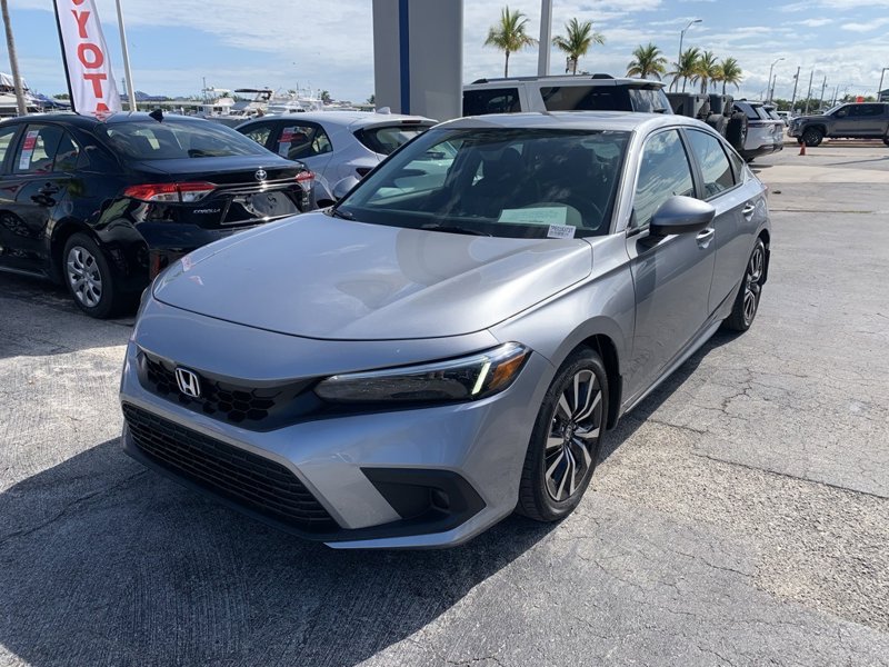 Used 2023 Honda Civic EX-L image 1
