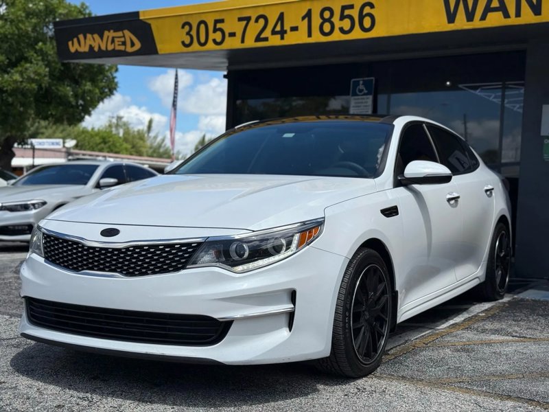 Used 2016 Kia Optima EX w/ Premium Package image 1